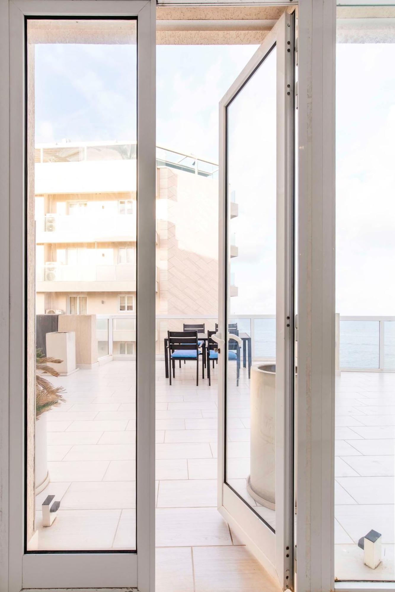 Oceanfront 3Br Penthouse Luxury & Views In Sliema Apartment Exterior photo
