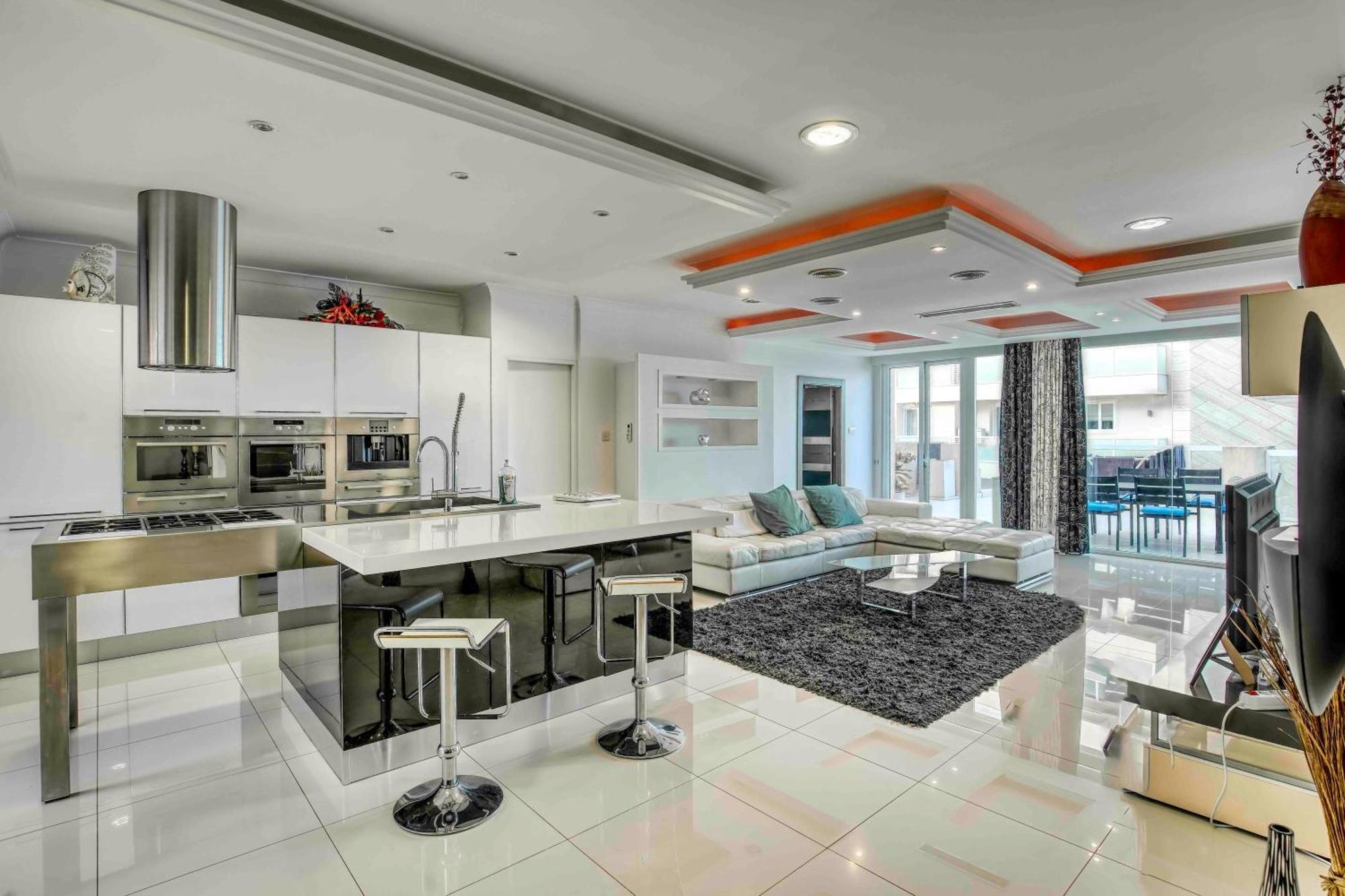 Oceanfront 3Br Penthouse Luxury & Views In Sliema Apartment Exterior photo