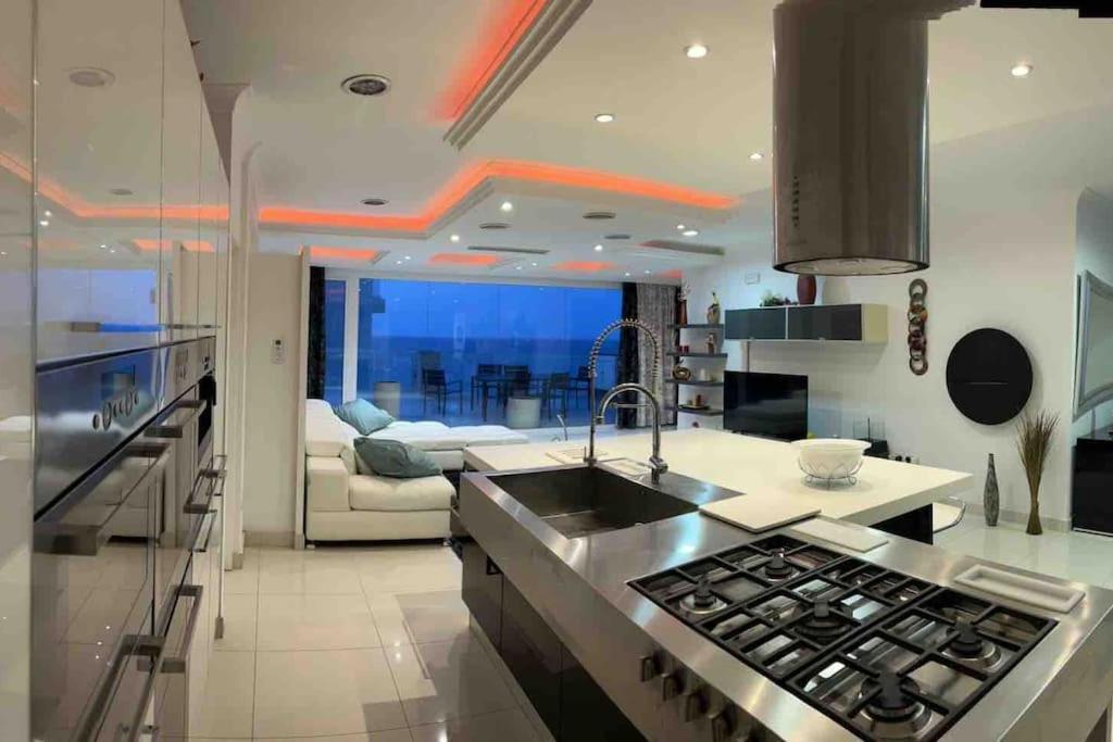 Oceanfront 3Br Penthouse Luxury & Views In Sliema Apartment Exterior photo